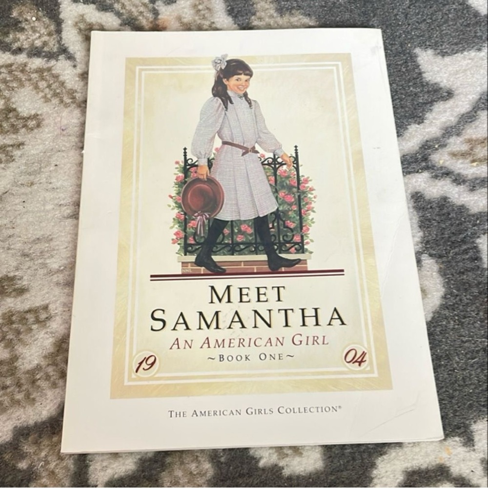 Meet Samantha: An American Girl Book One